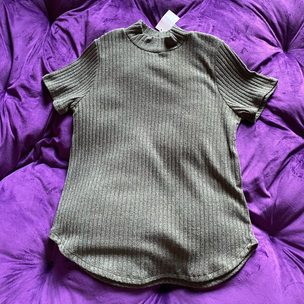 High neck T-shirt